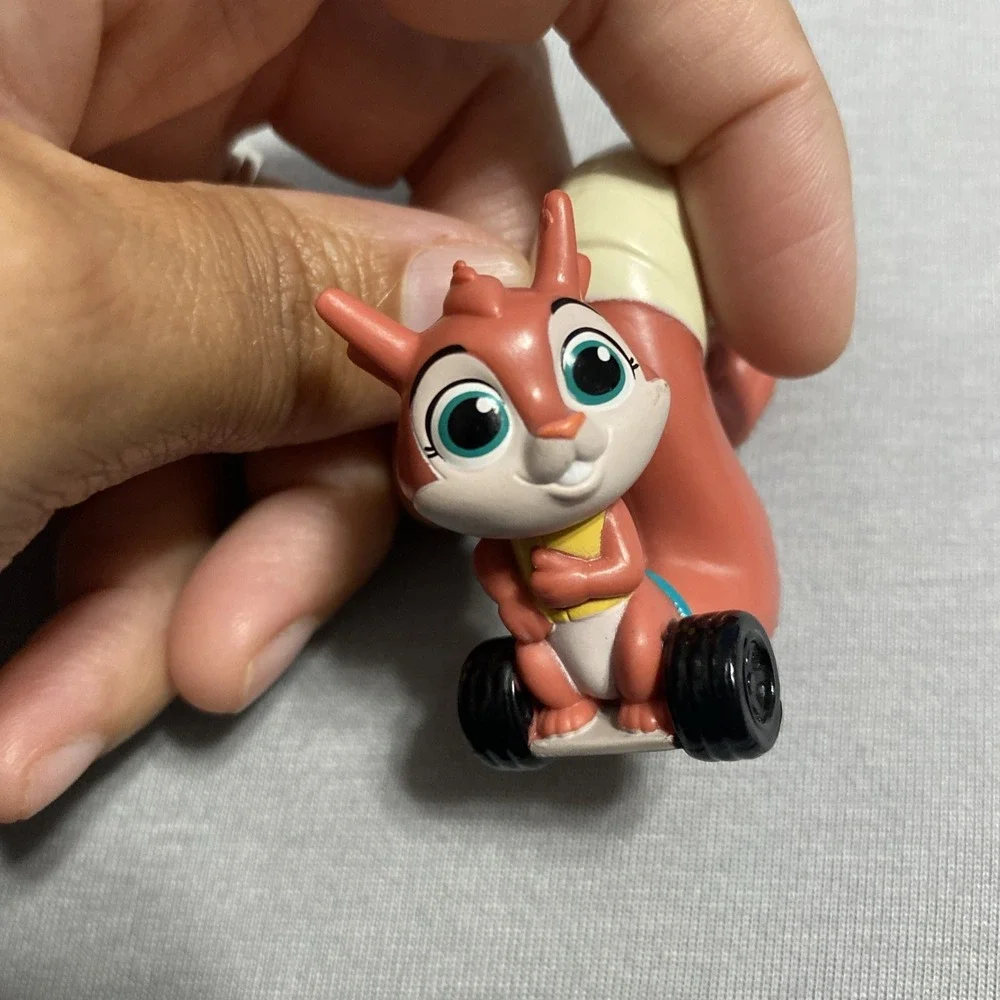 Vida the Vet Fergie The Squirrel Mini Vinyl Figure Cake Topper